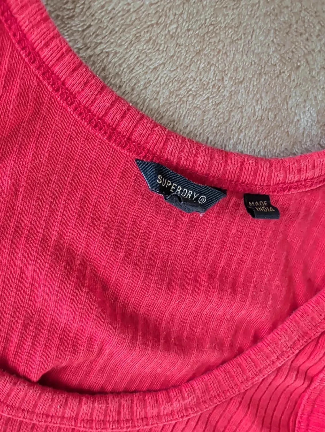 C106 Débardeur SuperDry taille 38 – photo 2